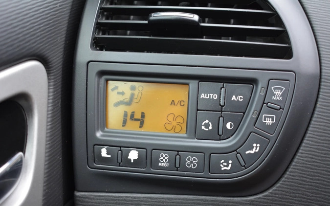 Citroen C4 Grand Picasso cena 21900 przebieg: 216000, rok produkcji 2010 z Dzierzgoń małe 379